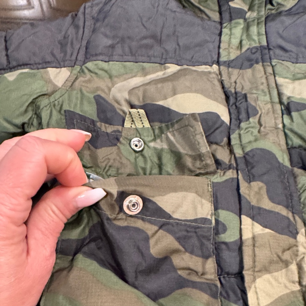Boys Green and Black Camouflage Jacket - Picture 6 of 11